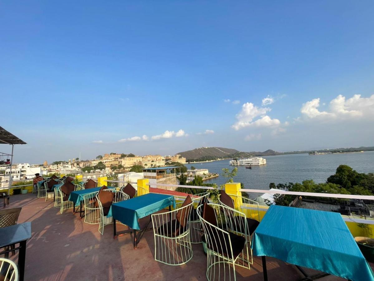 Hotel Lake Star Udaipur Exterior photo